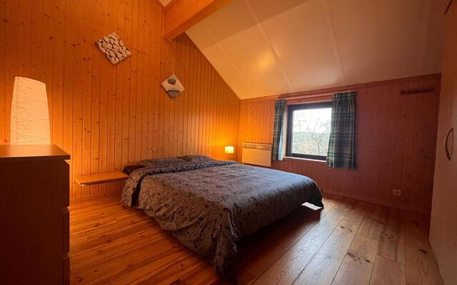 Beautiful holiday home in Hastière with garden