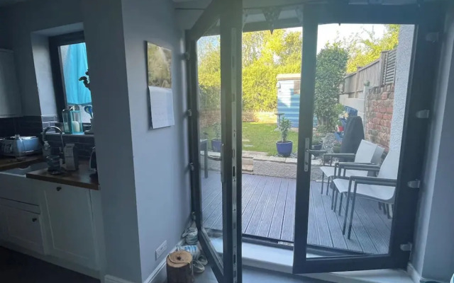 Charming 3BD House W/private Garden - Bristol