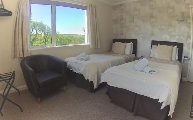 Sunnymeade Country Hotel
