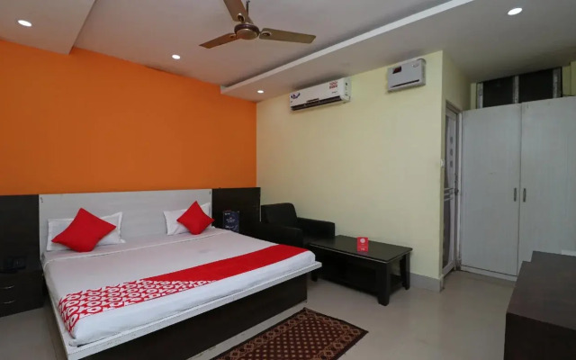 Maa Barabhuja Guest House by OYO Rooms