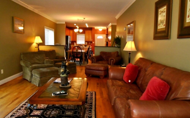 VCI - Klonteska Condominiums #D6