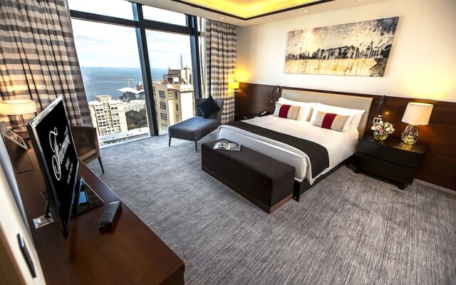 Apartments by Fairmont Baku Flame Towers