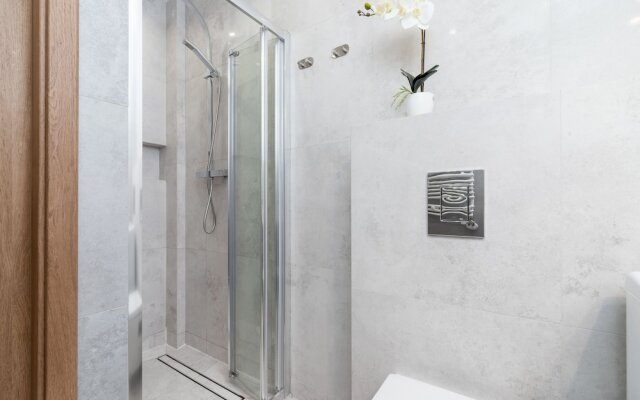 Apartment Nadwislanska Cracow by Renters