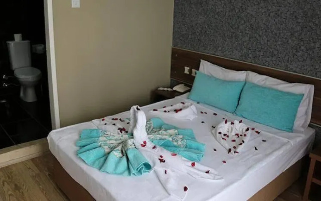 Bella Pino Beach Club Hotel