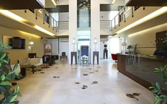 Hotel Arch Inn