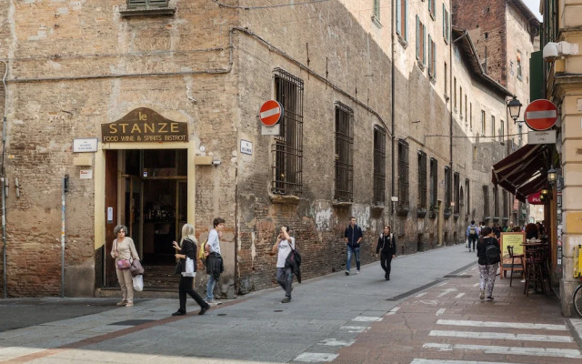 University Fancy Green House