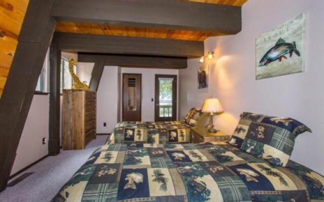Roycraft Dog Friendly Cabin