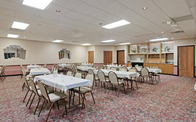 Americas Best Value Inn & Suites Waverly