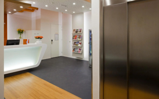 easyHotel Amsterdam City Centre South