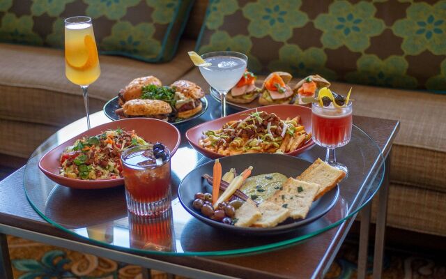 St. Louis Union Station Hotel, Curio Collection by Hilton