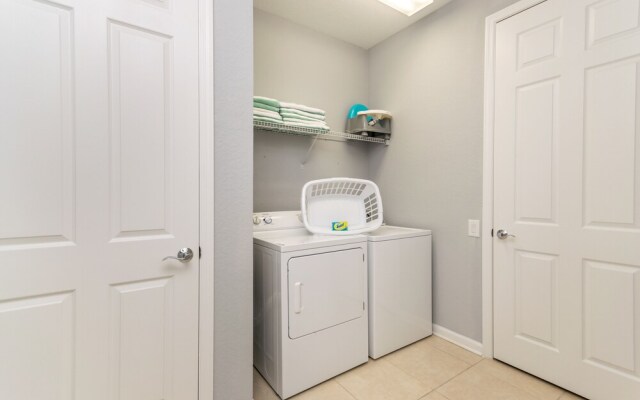 4840 Cayview Avenue #303