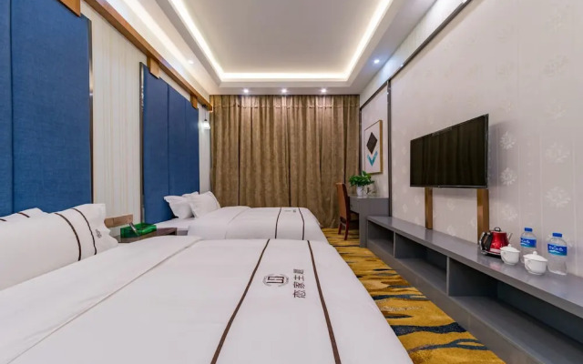 Love Home Theme Hotel Kunming Airport