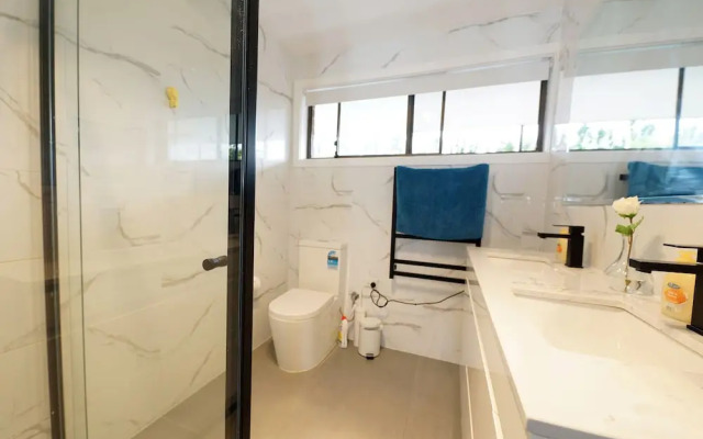 Maroondah 3BR Brick House