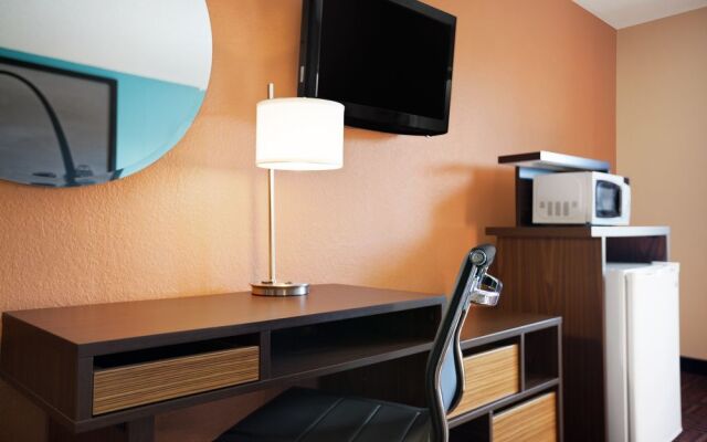 Super 8 Collinsville St. Louis