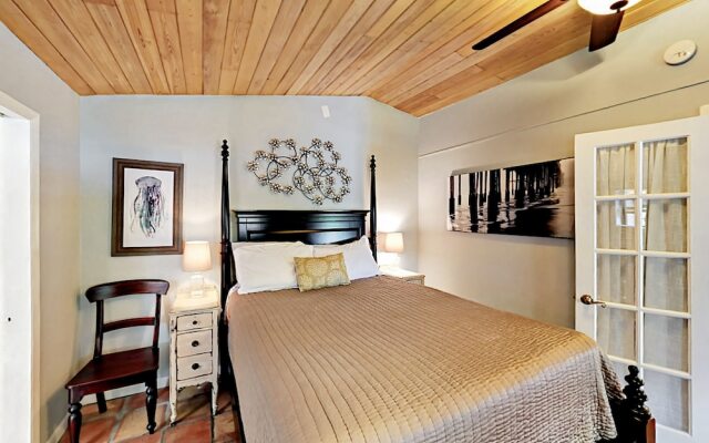Las Olas Oasis - 3 Br Home