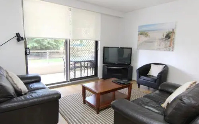 Breakers 8 - Main Beach Location!