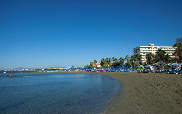 Lordos Beach Hotel & Spa