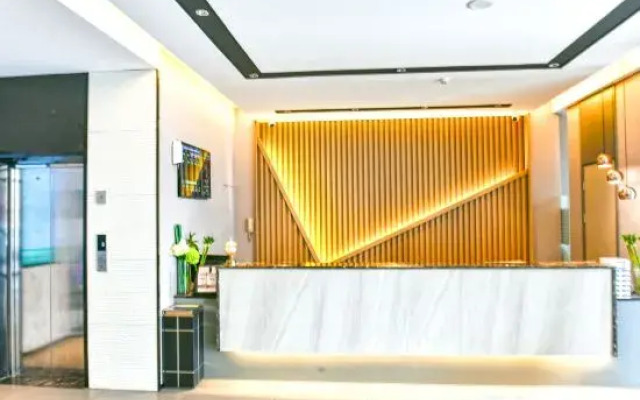 Homeinn Selected Hotel (Longkou Huang County Avenue Zhenhua Commercial Building)