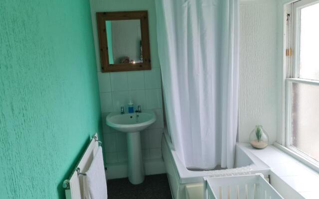 17 Bridge St, 3 bedroom flat