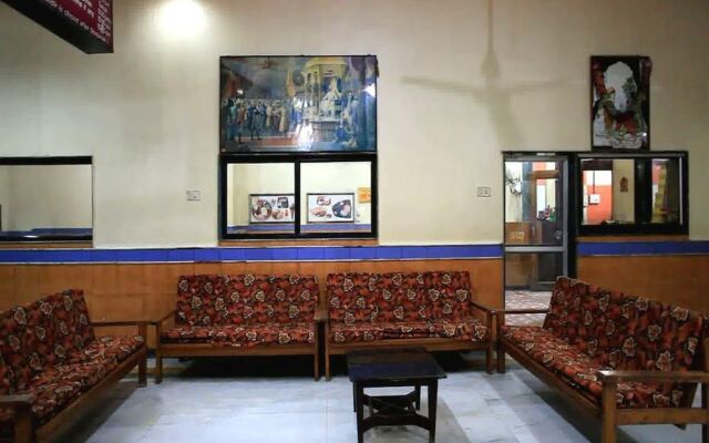 Hotel Kaustubh