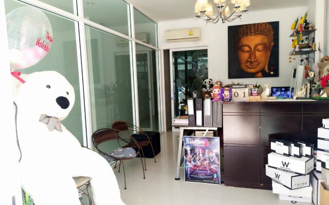 J and N Mansion 1
