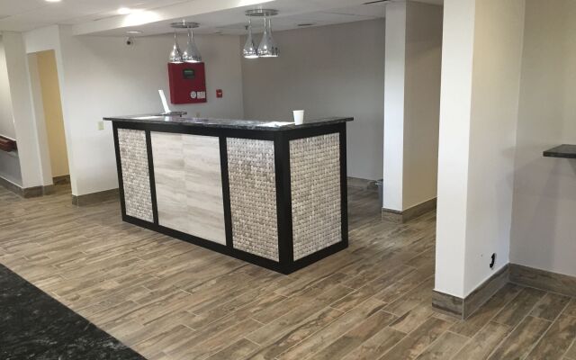 Holiday Inn Express & Suites Eden Prairie – Minneapolis by IHG