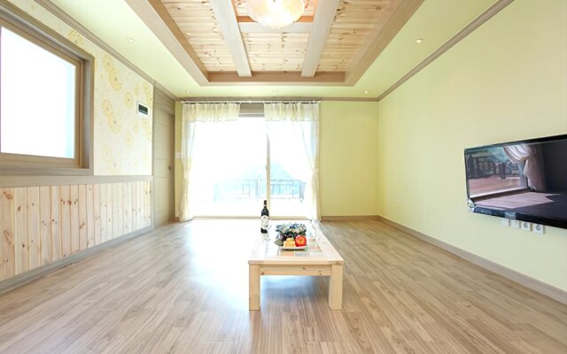 Uljin Starfish Pension