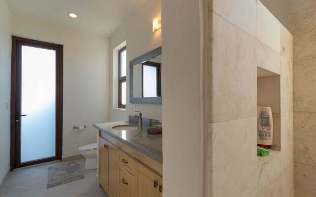 Agua Viva Jr. Suite by Casago