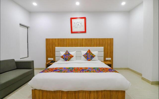 Fabhotel Premium Kashi