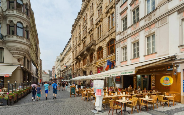 Hotel Prague Inn