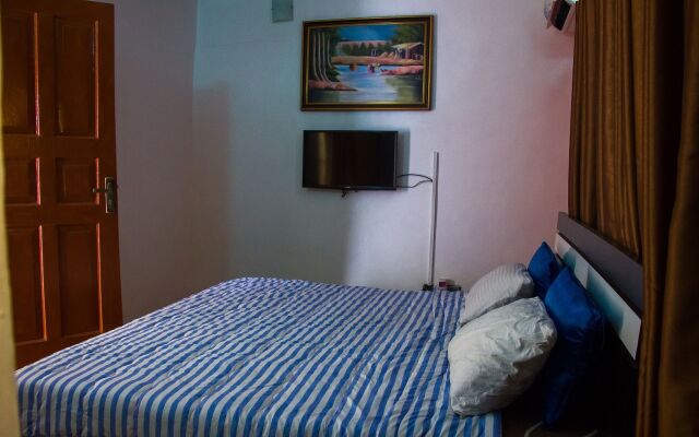 Summer Vista Ensuite Hotel
