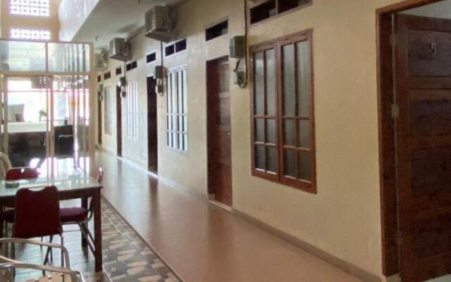 RedDoorz @ Joyce Guest House Medan