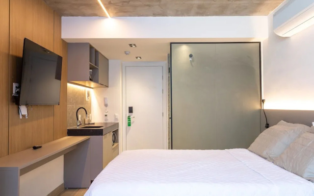 Setai Yacht By Day by Day