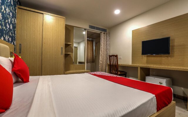 Rain Tr33 Hotel by OYO Rooms