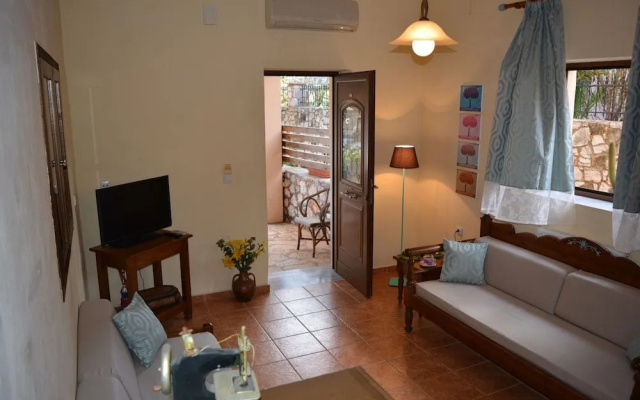 Elianthos Villa