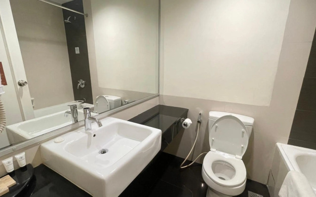 Harmoni One Convention Hotel & Service Apartments