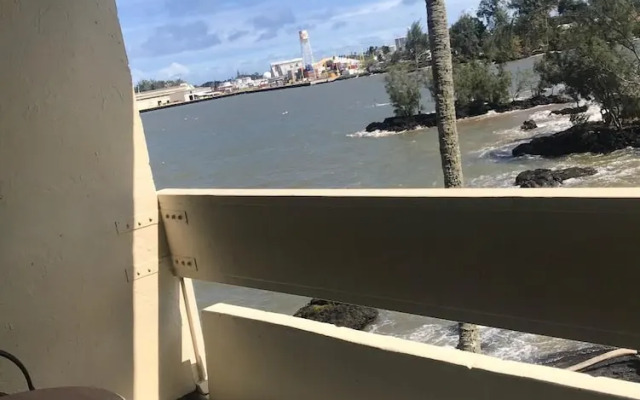 Hilo Reeds Bay Hotel