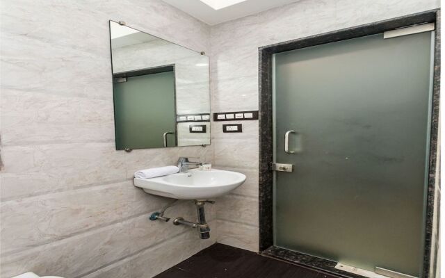 OYO 10921 Stay INN