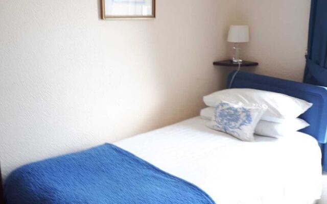 Rowanlea Guest House