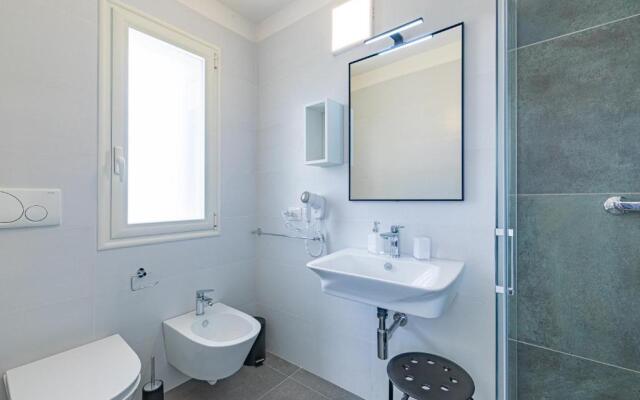 Peninsula Apartments