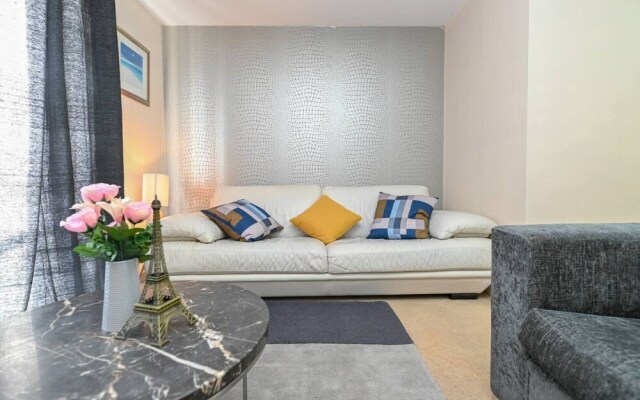 Tennyson Two Bedroom Apartment