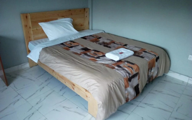 Sweet Hut Hotel