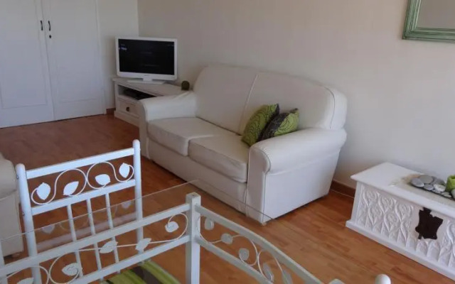 2 Bedroom Modern Apartment in Antibes with Sea View