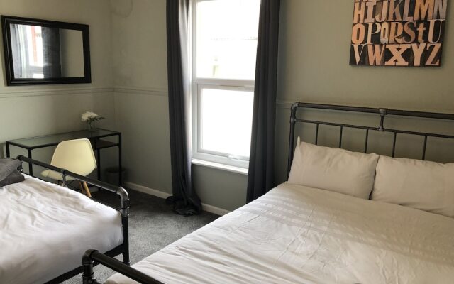 Liverpool Central Stay