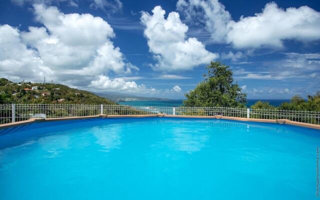 House With 3 Bedrooms in La Trinité, With Wonderful sea View, Private Pool, Enclosed Garden - 2 km From the Beach