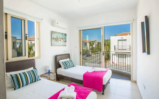 Villa Delia Palm 17