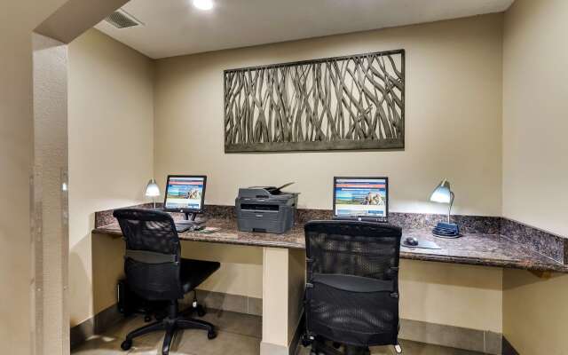 Best Western Plus University Inn & Suites