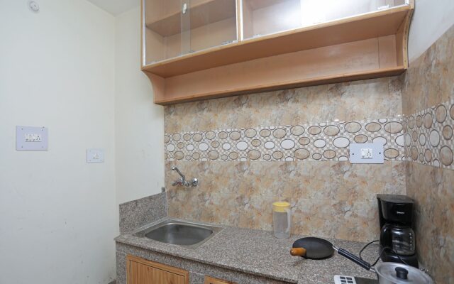 OYO 14401 Home Delightful Studio Naggar Road