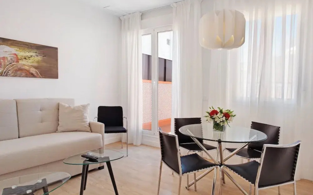 Metropolis Sevilla Apartaments