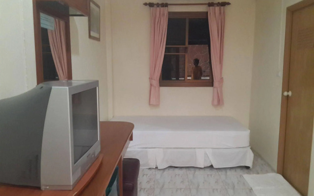 Khun Ying House